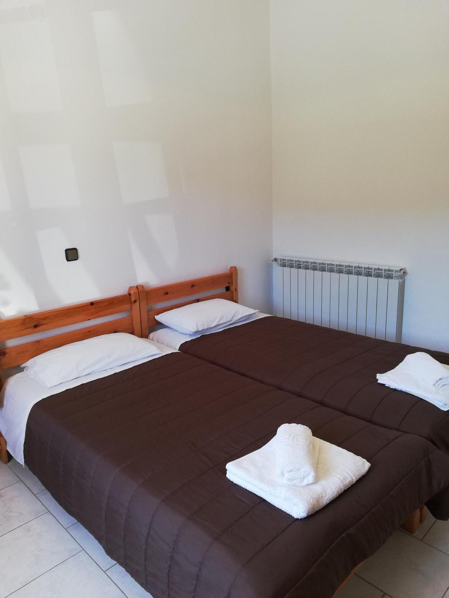 Lemonia Apartment Afión Eksteriør billede